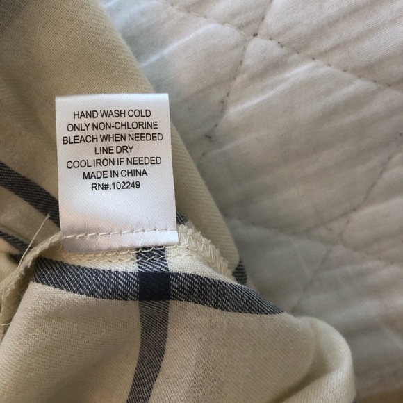 Flannel shirt, grey stripes and stud detailing - Picture 5 of 6